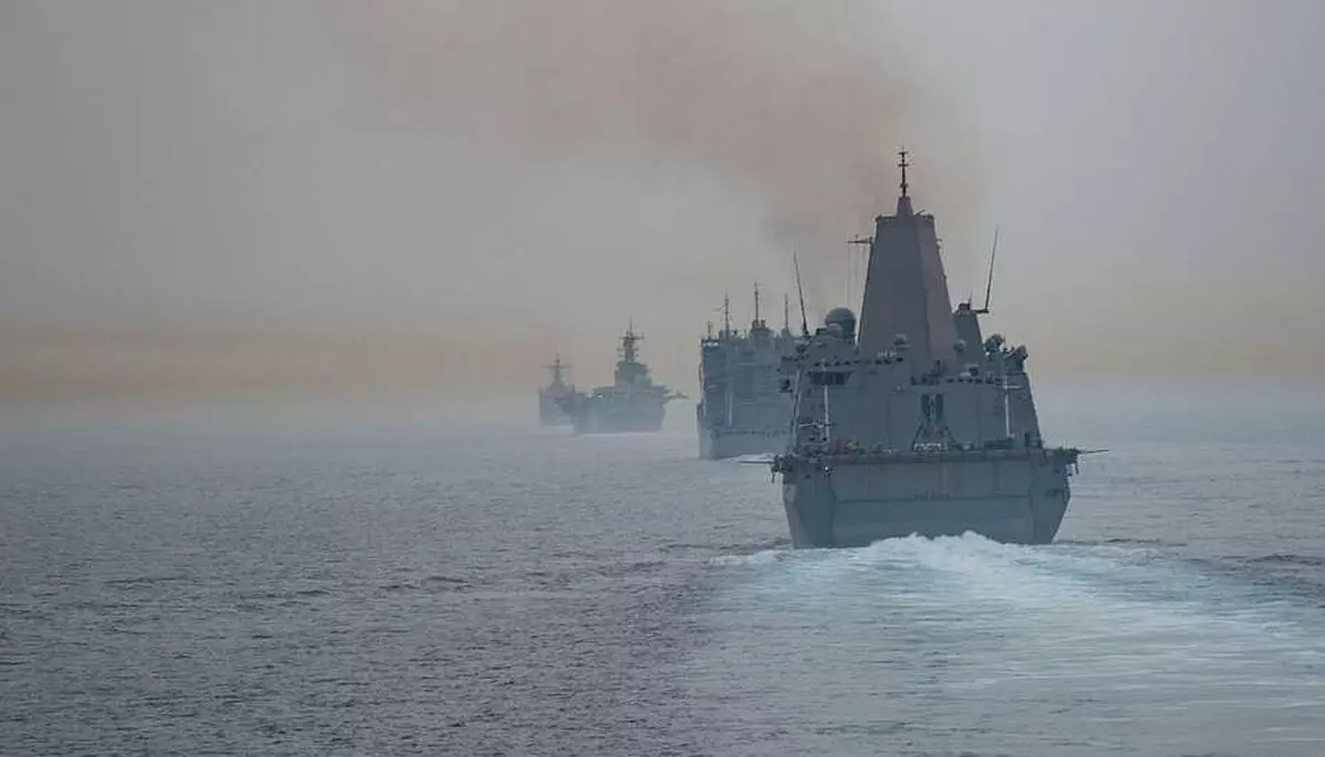 Iran și Oman introduc taxe pentru tranzitul prin Strâmtoarea Ormuz în contextul armistițiului cu SUA