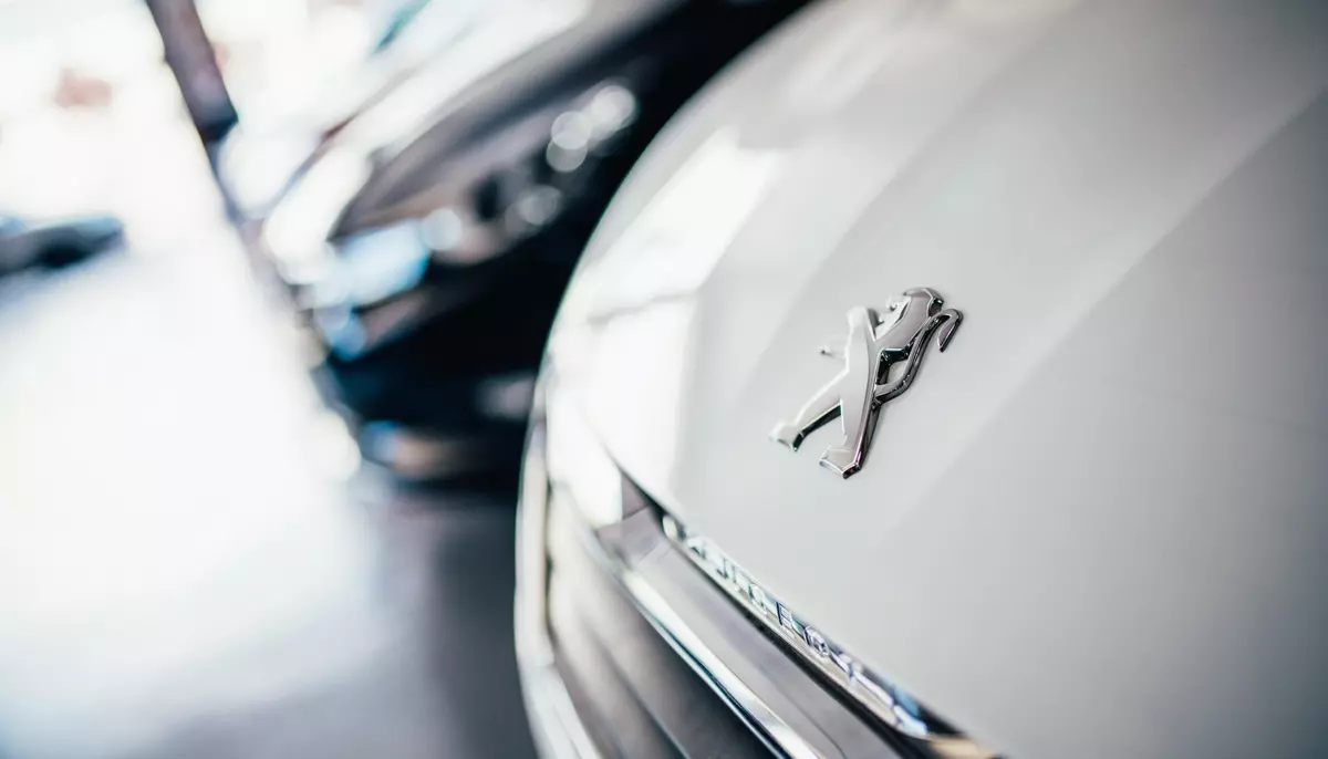 Povestea Peugeot: Cum s-a tranformat o afacere de familie cu fierăstraie și râșnițe într-un gigant al industriei auto mondiale
