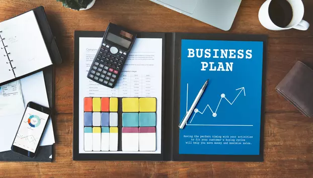 Cât costă să începi un business. Înființarea firmei este partea ieftină, investiția inițială face diferența