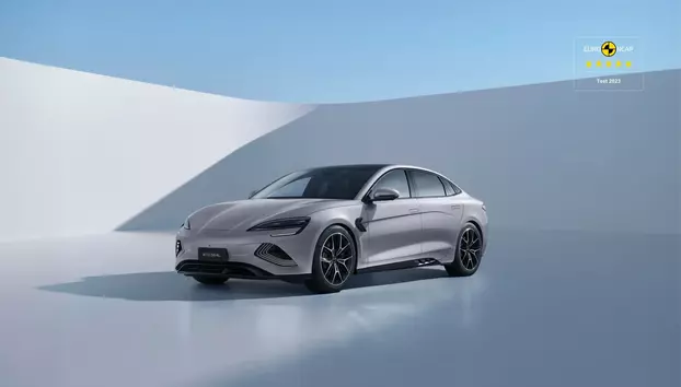 AI-ul este deja prezent în dotarea a 145 de modele auto din China.Războiul prețurilor trece dincolo de costuri.