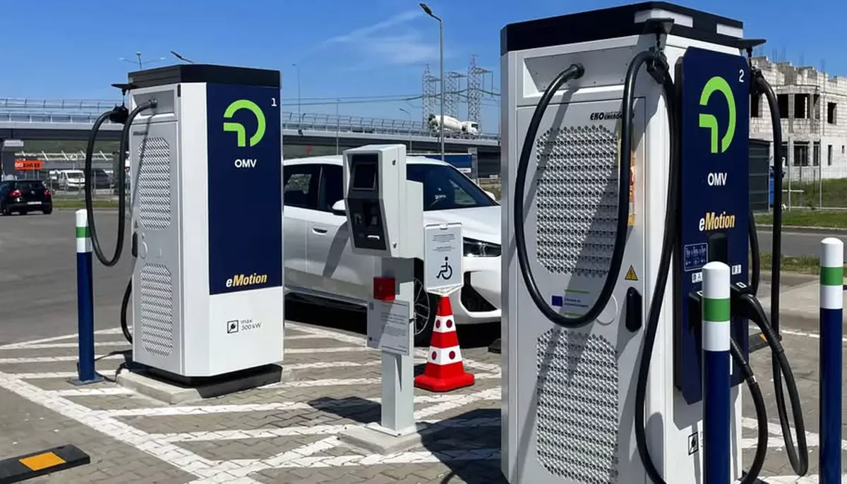 OMV Petrom finalizează proiectul pentru extinderea rețelei de încărcare a vehiculelor electrice. Investiția totală se ridică la 40 milioane euro
