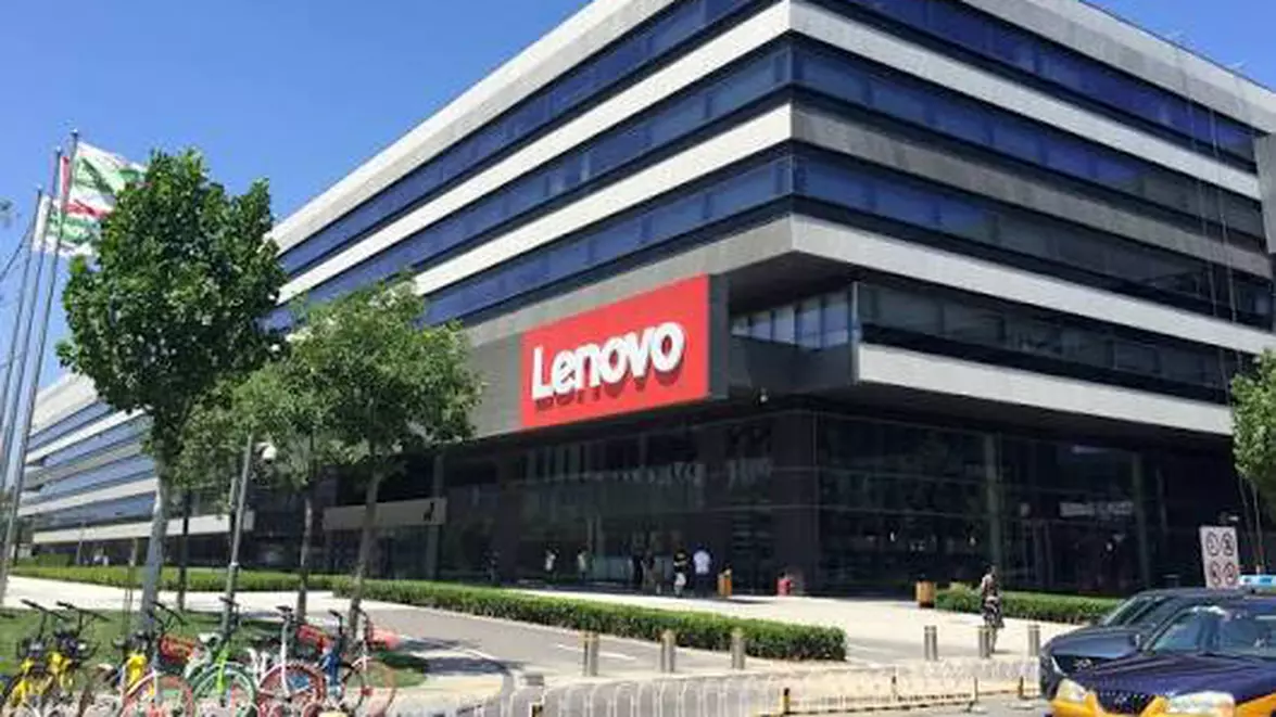 Lenovo își extinde oferta de securitate cibernetică. Compania mizează pe servicii integrate pentru riscurile generate de AI 